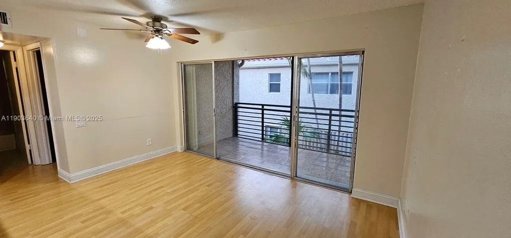 5352 NE 6th Avenue Oakland Park FL 33334
