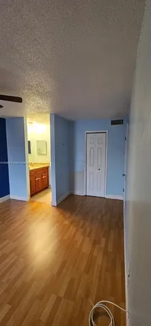 5352 NE 6th Avenue Oakland Park FL 33334