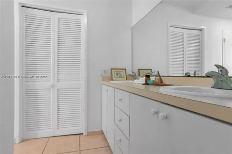 3505 S Ocean Drive Hollywood FL 33019