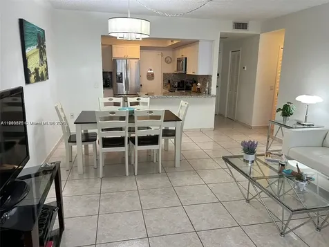 3505 S Ocean Drive Hollywood FL 33019
