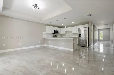 1244 Columbus Boulevard Fort Myers FL 33913
