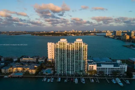 7928 East Drive North Bay Village FL 33141