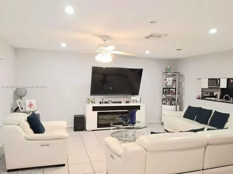 10830 NW 8th Street Pembroke Pines FL 33026