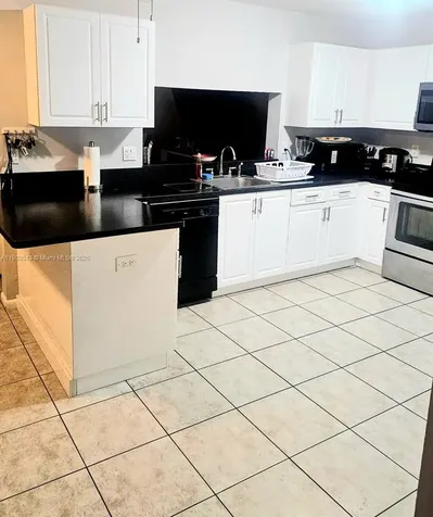 10830 NW 8th Street Pembroke Pines FL 33026