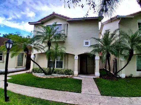 10830 NW 8th Street Pembroke Pines FL 33026