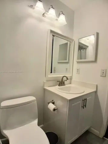 10830 NW 8th Street Pembroke Pines FL 33026
