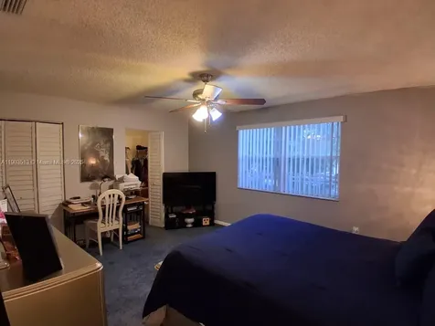 10830 NW 8th Street Pembroke Pines FL 33026