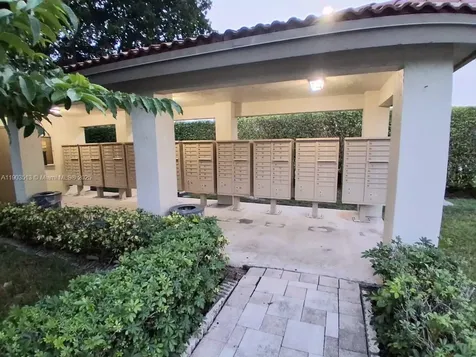 10830 NW 8th Street Pembroke Pines FL 33026