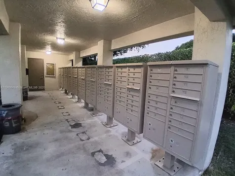 10830 NW 8th Street Pembroke Pines FL 33026