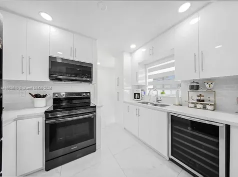 16125 NW 28th Place Miami Gardens FL 33054