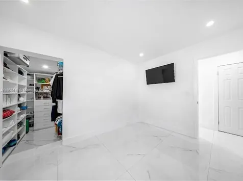 16125 NW 28th Place Miami Gardens FL 33054