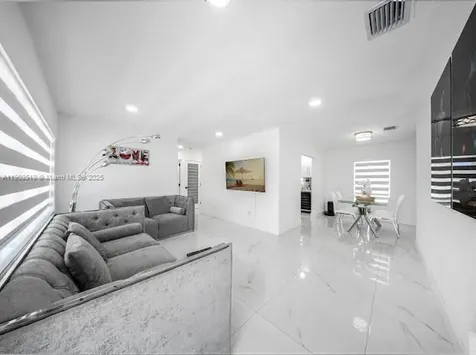 16125 NW 28th Place Miami Gardens FL 33054