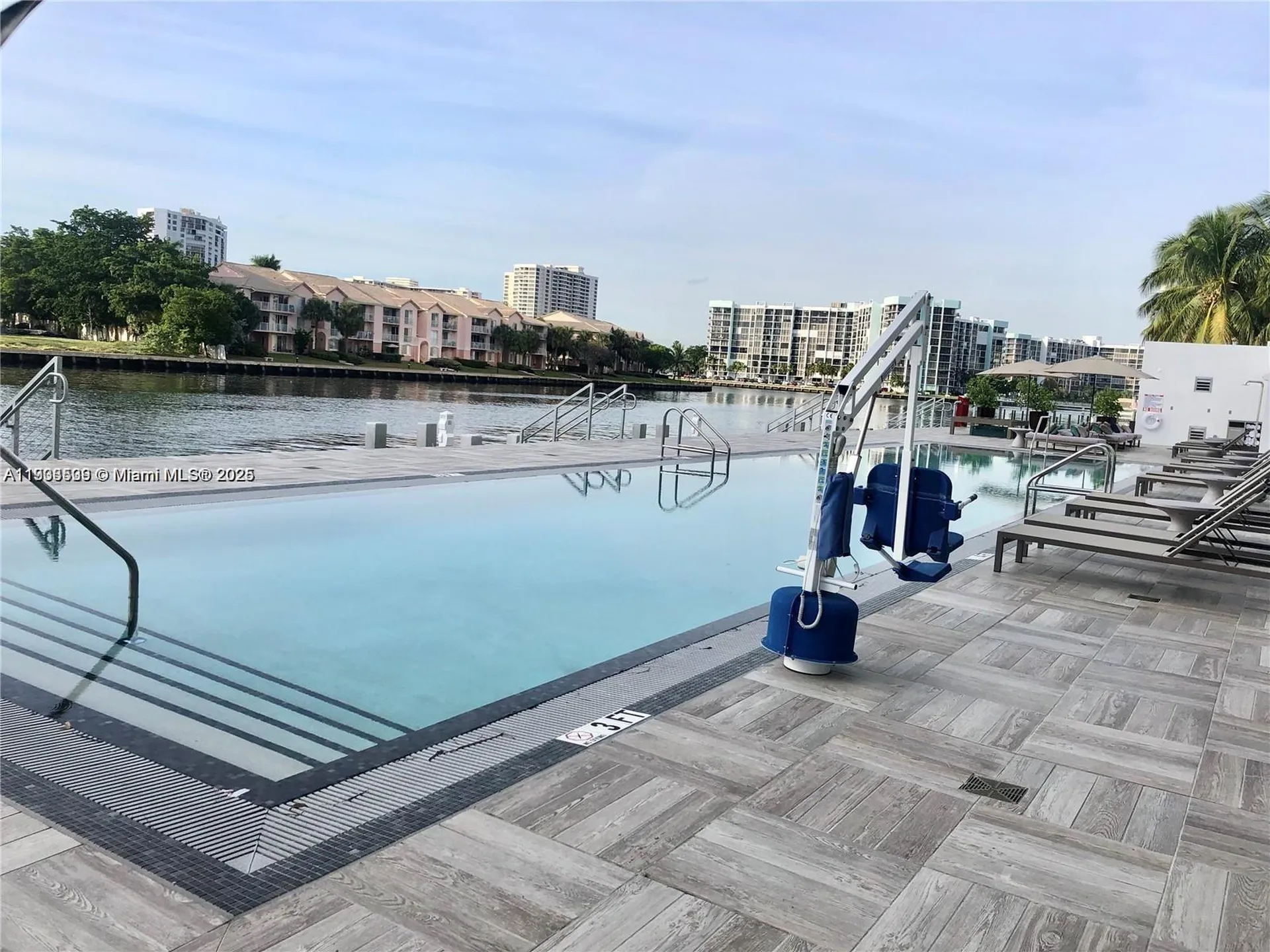 4010 S Ocean Drive Hollywood FL 33019