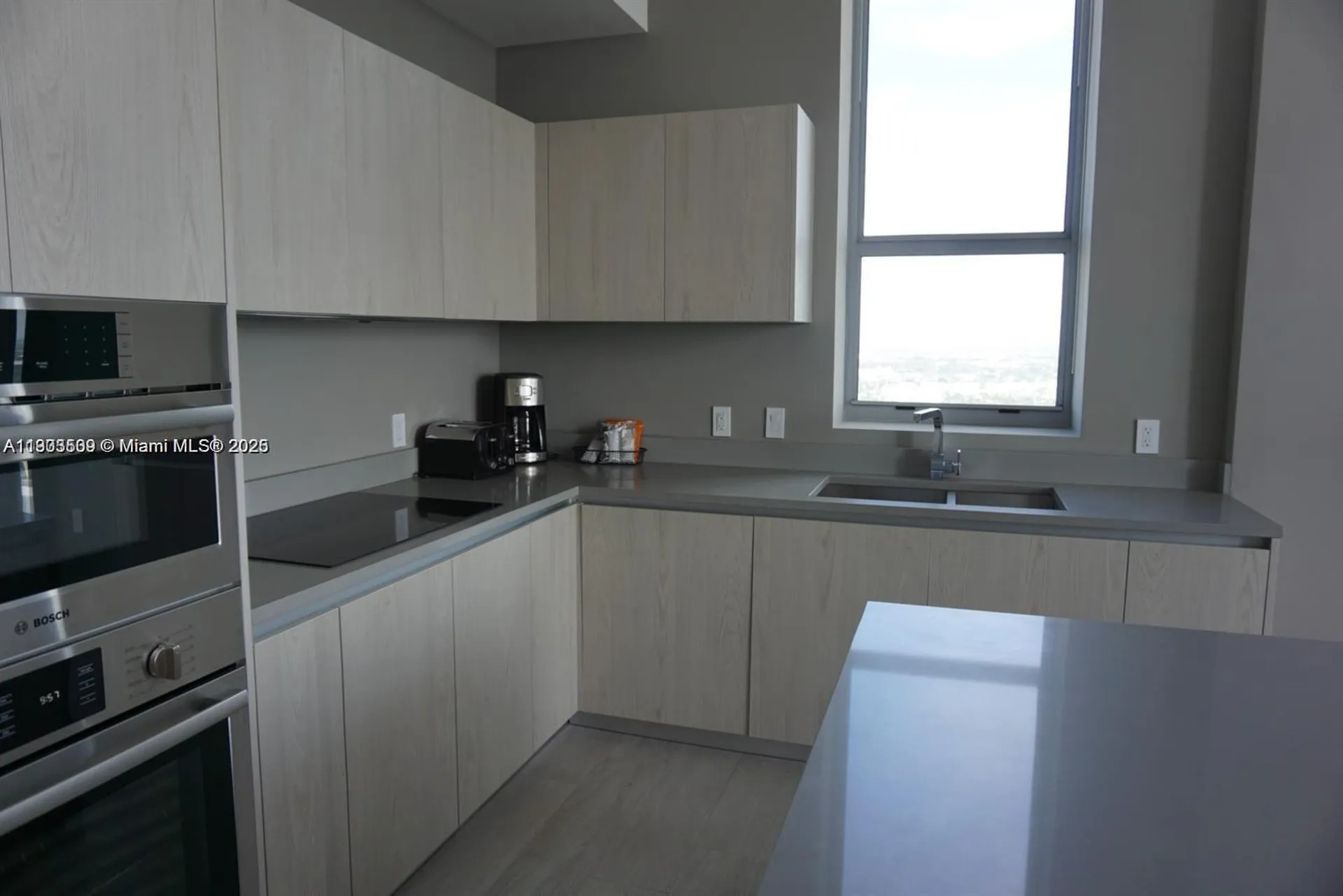 4010 S Ocean Drive Hollywood FL 33019