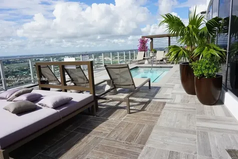 4010 S Ocean Drive Hollywood FL 33019