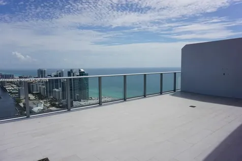 4010 S Ocean Drive Hollywood FL 33019