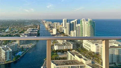 4010 S Ocean Drive Hollywood FL 33019