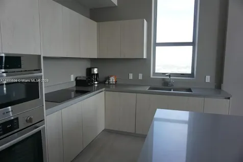 4010 S Ocean Drive Hollywood FL 33019