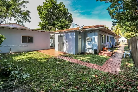 976 NW 6th Street Miami FL 33136