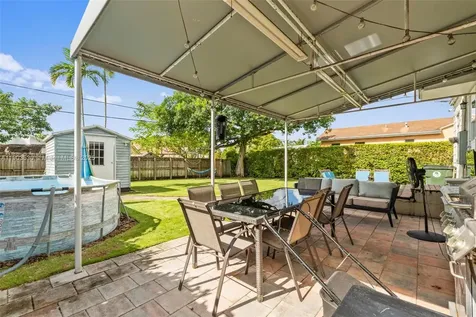52 Flagler Drive Miami Springs FL 33166