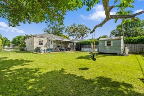 52 Flagler Drive Miami Springs FL 33166