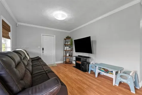 52 Flagler Drive Miami Springs FL 33166