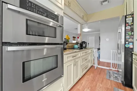 52 Flagler Drive Miami Springs FL 33166