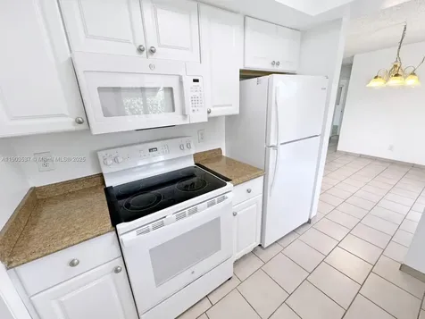 8203 NW 104th Avenue Tamarac FL 33321