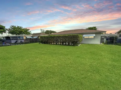 8203 NW 104th Avenue Tamarac FL 33321