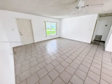 8203 NW 104th Avenue Tamarac FL 33321