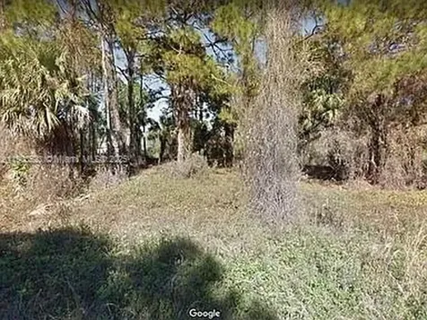 676 Kodak Street Lehigh Acres FL 33972