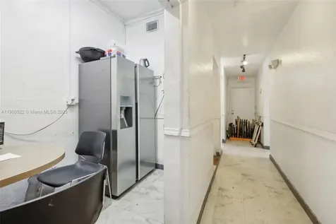 15140-15150 W Dixie Highway North Miami Beach FL 33162