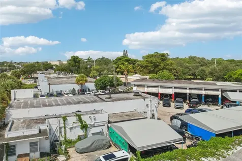 15140-15150 W Dixie Highway North Miami Beach FL 33162