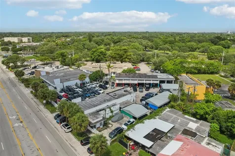 15140-15150 W Dixie Highway North Miami Beach FL 33162