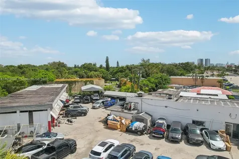 15140-15150 W Dixie Highway North Miami Beach FL 33162