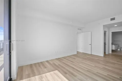 101 Diplomat Parkway Hallandale Beach FL 33009