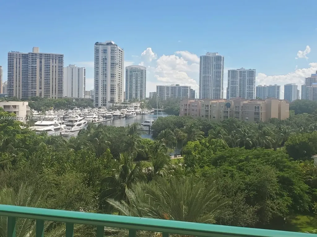 19900 E Country Club Drive Aventura FL 33180