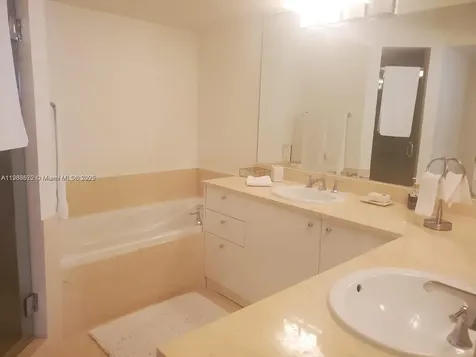 19900 E Country Club Drive Aventura FL 33180