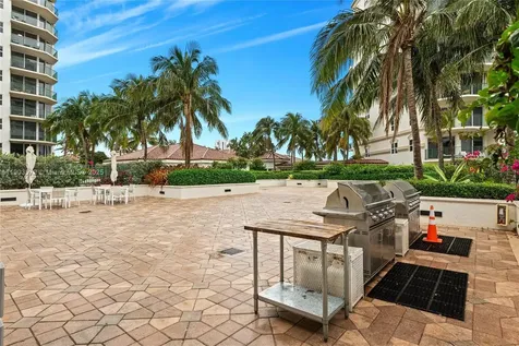 19900 E Country Club Drive Aventura FL 33180
