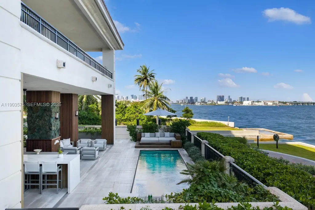 6800 Fisher Island Drive Miami Beach FL 33109