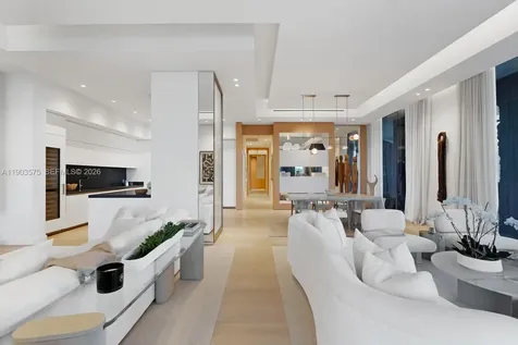 6800 Fisher Island Drive Miami Beach FL 33109