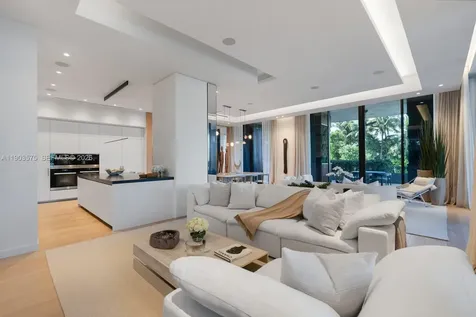 6800 Fisher Island Drive Miami Beach FL 33109