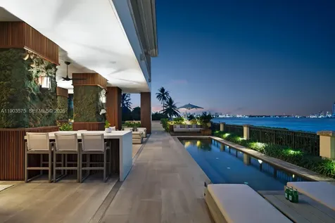 6800 Fisher Island Drive Miami Beach FL 33109
