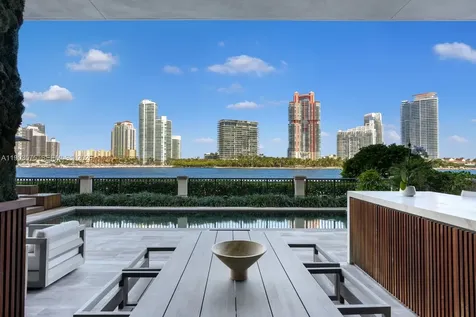 6800 Fisher Island Drive Miami Beach FL 33109