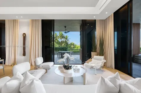 6800 Fisher Island Drive Miami Beach FL 33109