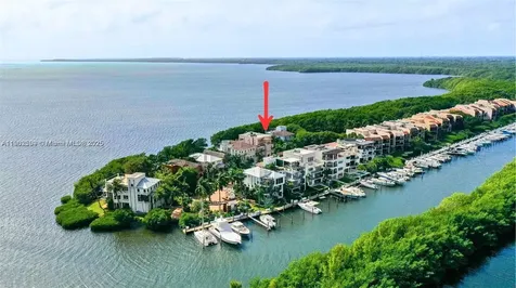 5863 Paradise Point Drive Palmetto Bay FL 33157