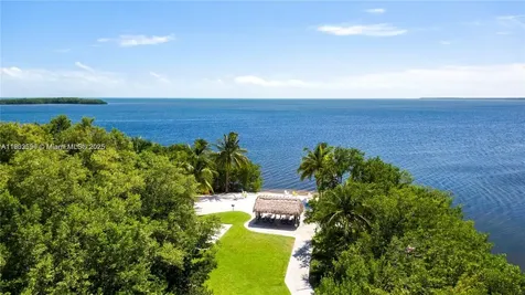 5863 Paradise Point Drive Palmetto Bay FL 33157