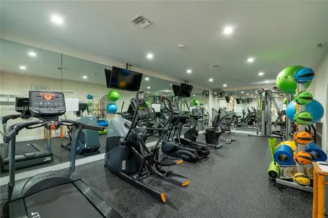 5863 Paradise Point Drive Palmetto Bay FL 33157