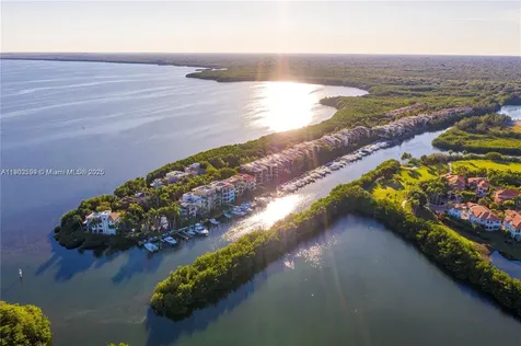 5863 Paradise Point Drive Palmetto Bay FL 33157