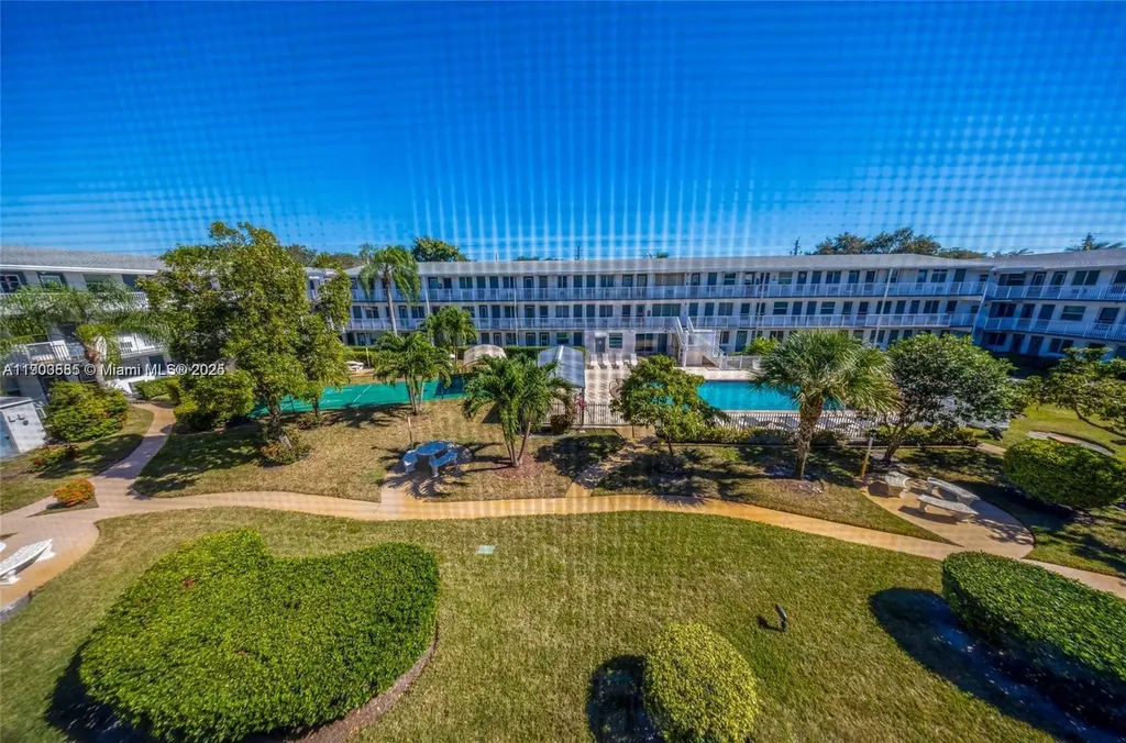 15610 NE 6th Avenue Miami FL 33162